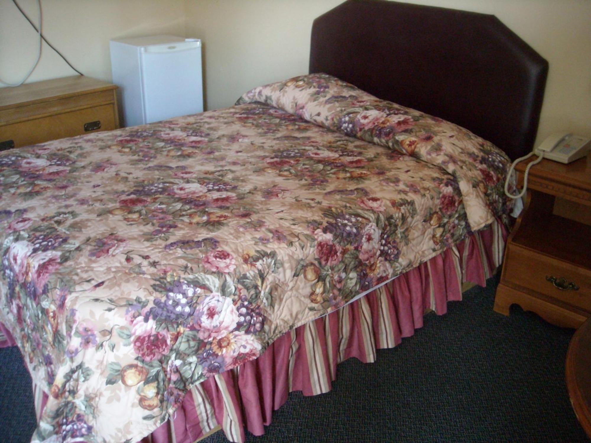 Motel Montreal Notre-Dame-de-l'Ile-Perrot エクステリア 写真