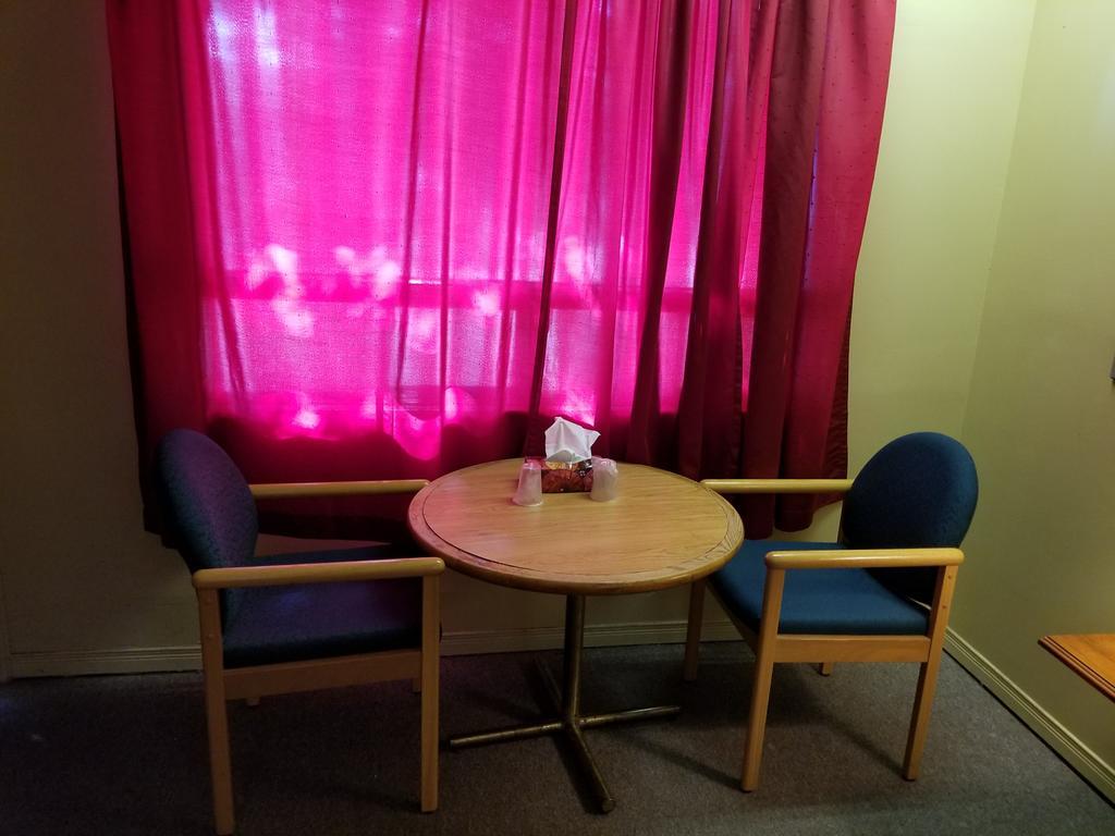 Motel Montreal Notre-Dame-de-l'Ile-Perrot エクステリア 写真