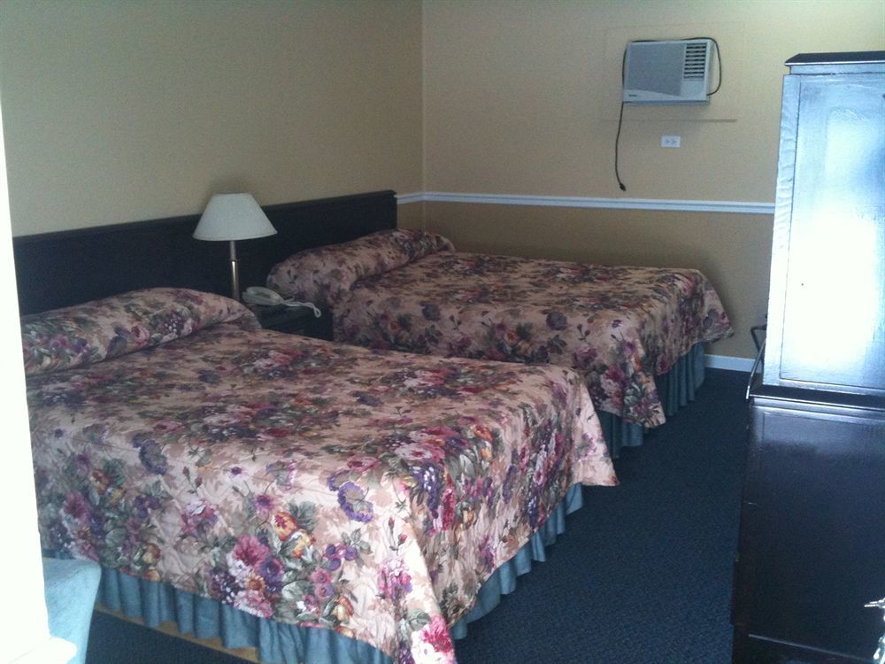Motel Montreal Notre-Dame-de-l'Ile-Perrot エクステリア 写真